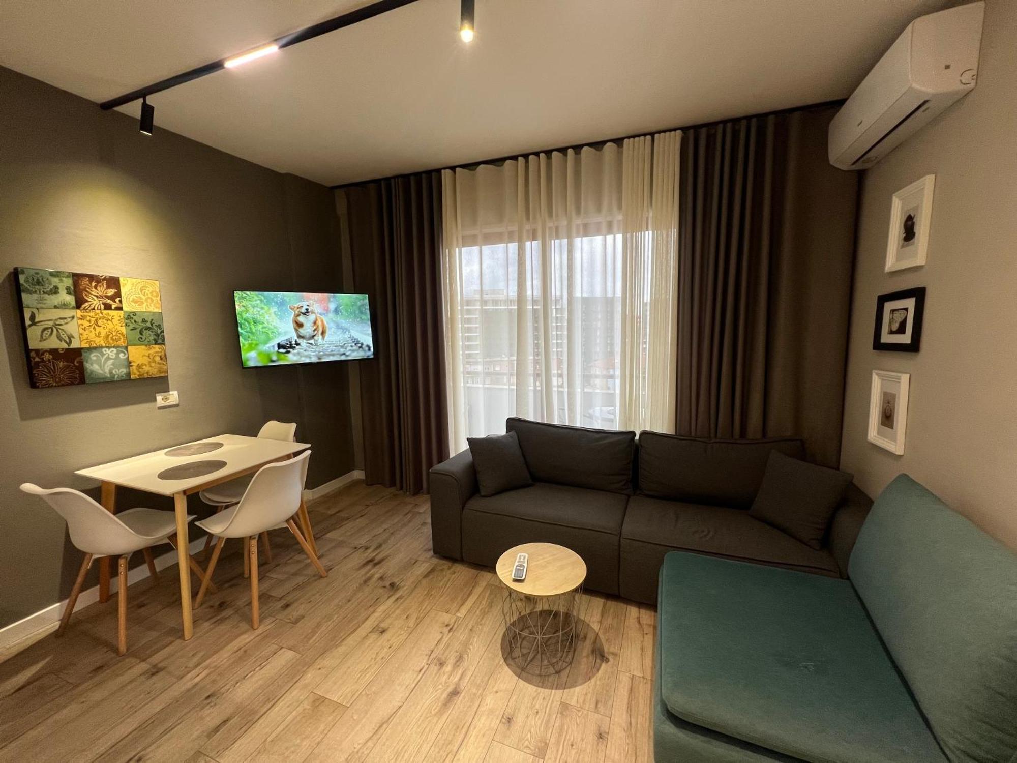 Center Cozy 2